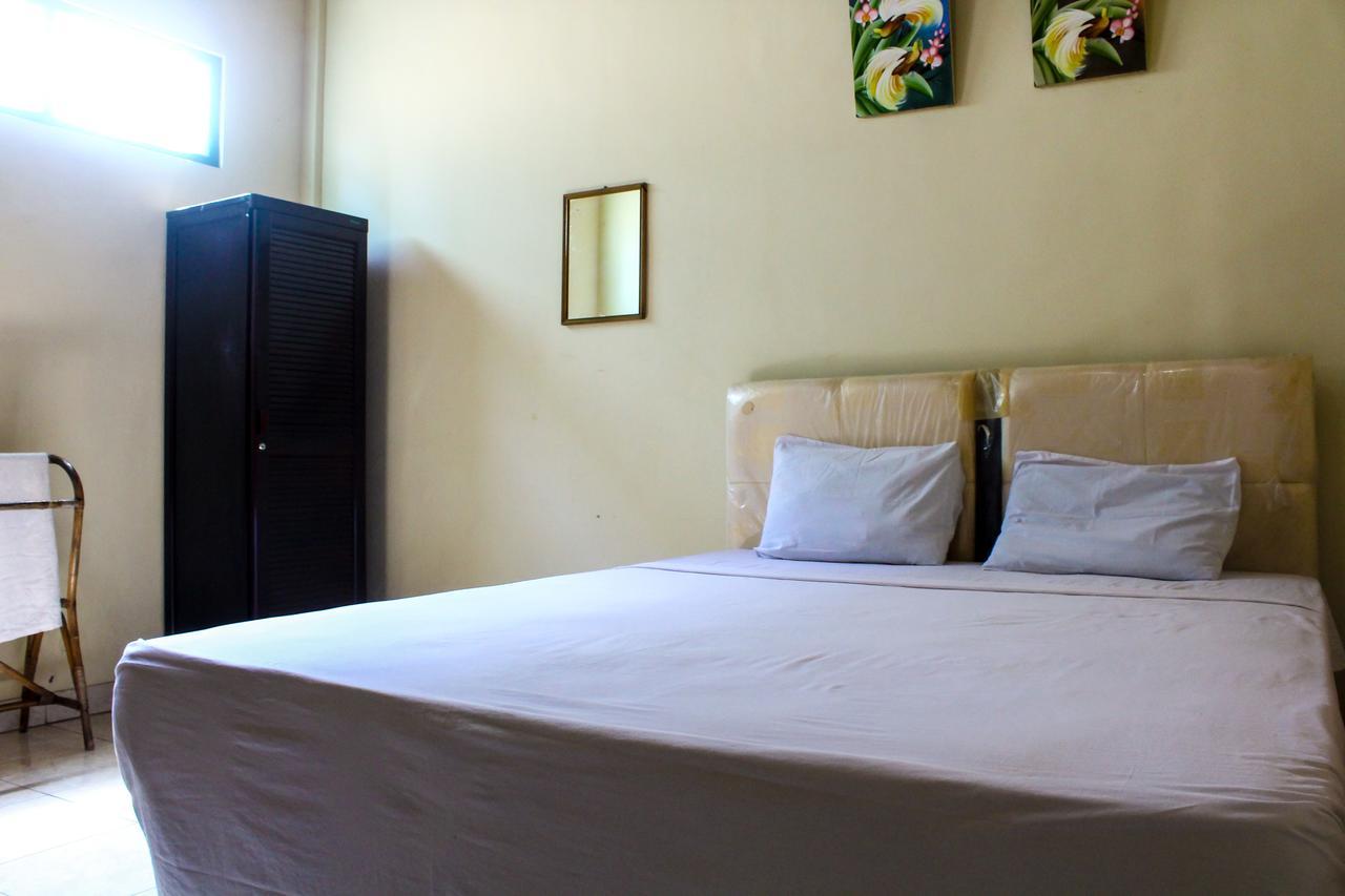Lolo Beach Inn Legian Buitenkant foto